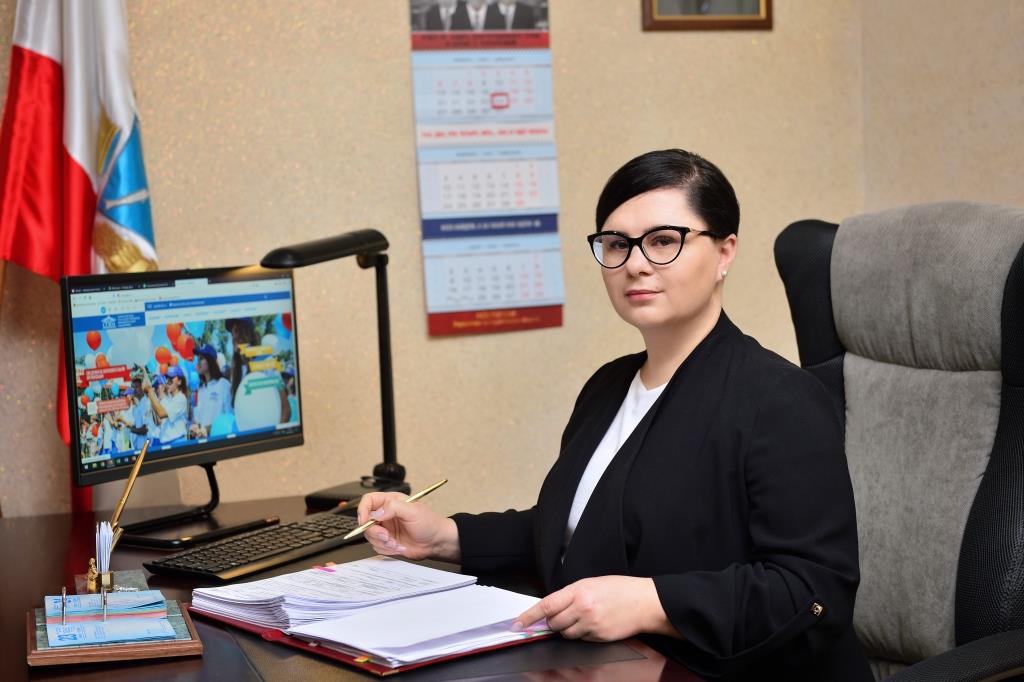 Официальное обращение врио ректора Е.В. Ильговой Официальное обращение врио ректора Е.В. Ильговой